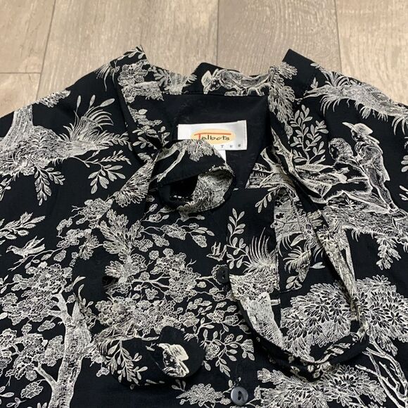 Womens Talbots Picnic Forest Sheep Graphic Button Down Tie Up Sheer Lined Shirt - Picture 4 of 8